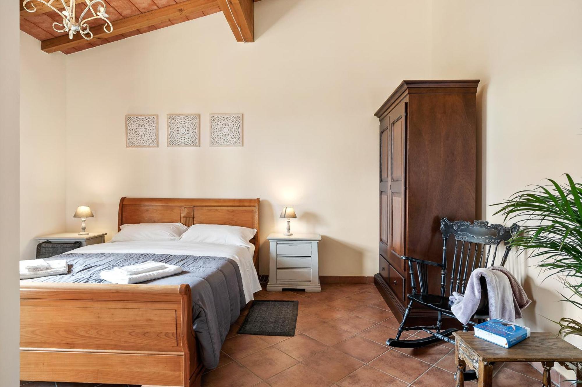 Апартаменти Holiday House Cuordinatura Монтополі-ін-Валь-д'Арно Екстер'єр фото