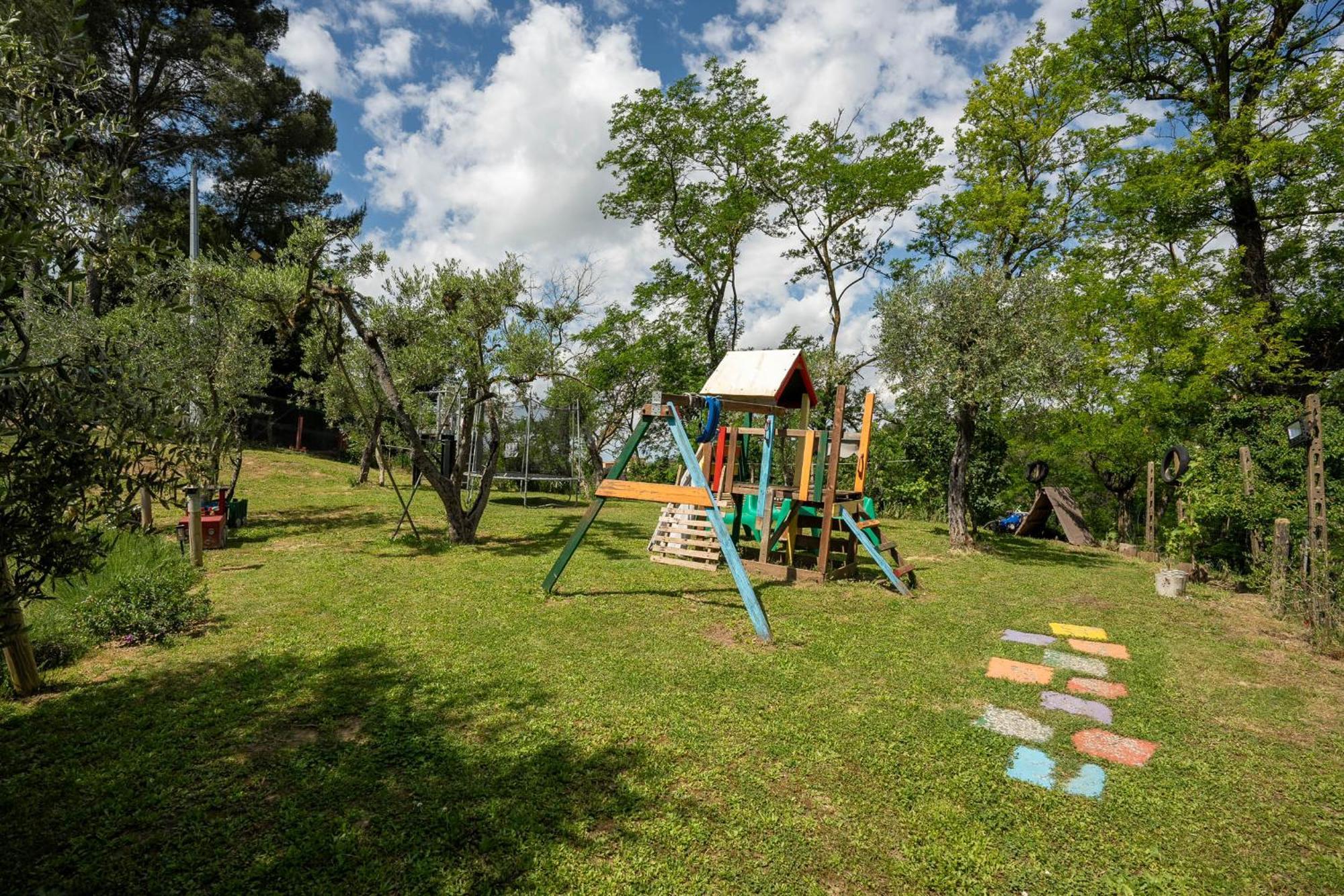 Апартаменти Holiday House Cuordinatura Монтополі-ін-Валь-д'Арно Екстер'єр фото